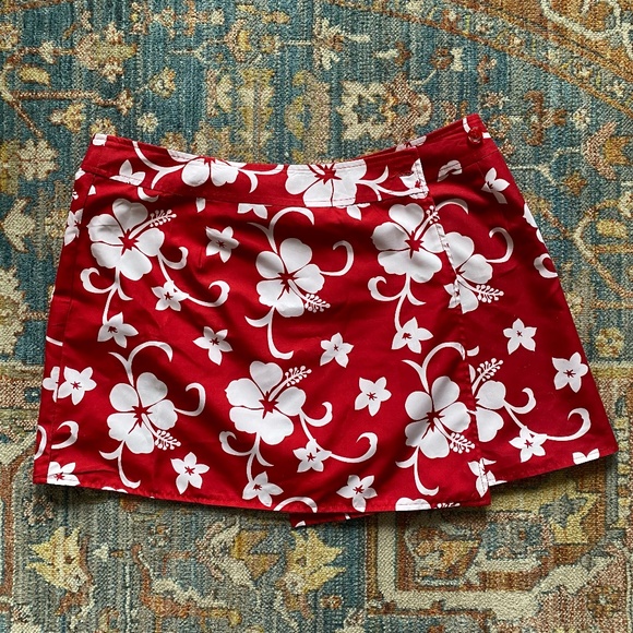 Sonoma Other - Kohl's Reversible Hawaiian Flower or Solid Red Swim Skirt